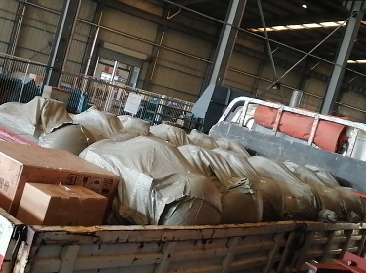 山东东达机电生产的一批空气炮发往内蒙古乌海